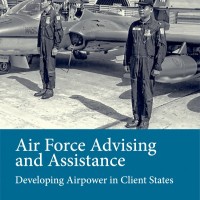 Nueva contribución de Lorenzo Delgado (IH) sobre la historia de la modernización de las fuerzas aéreas españolas Nueva contribución de Lorenzo Delgado (IH) sobre la historia de la modernización de las fuerzas aéreas españolas