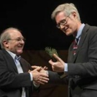 Joaquín Álvarez Barrientos (ILLA) obtiene el premio «Leandro Fernández de Moratín» para estudios teatrales Joaquín Álvarez Barrientos (ILLA) obtiene el premio «Leandro Fernández de Moratín» para estudios teatrales