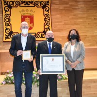 Wifredo Rincón García (IH), nombrado NOMBRADO "Hijo Adoptivo de Villanueva de Gállego, pueblo natal del pintor Francisco Pradilla foto del evento
