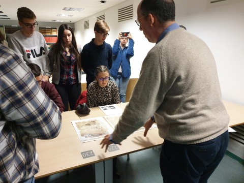 Javier Castaño (ILC,CSIC) durante su charla Javier Castaño (ILC,CSIC) durante su charla