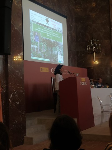 Pilar Martín, durante su presentación sobre Guardianes del bosque y ciencia ciudadana